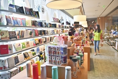網(wǎng)紅書店頻頻落戶鄭州 購(gòu)物中心何以興起“讀書”熱